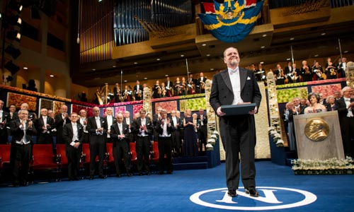 Q30|Why is it slightly cloudy or bubbly after reconstitution?